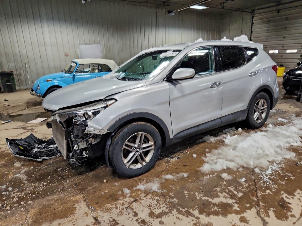 Lot #3311756788 2017 HYUNDAI SANTA FE S