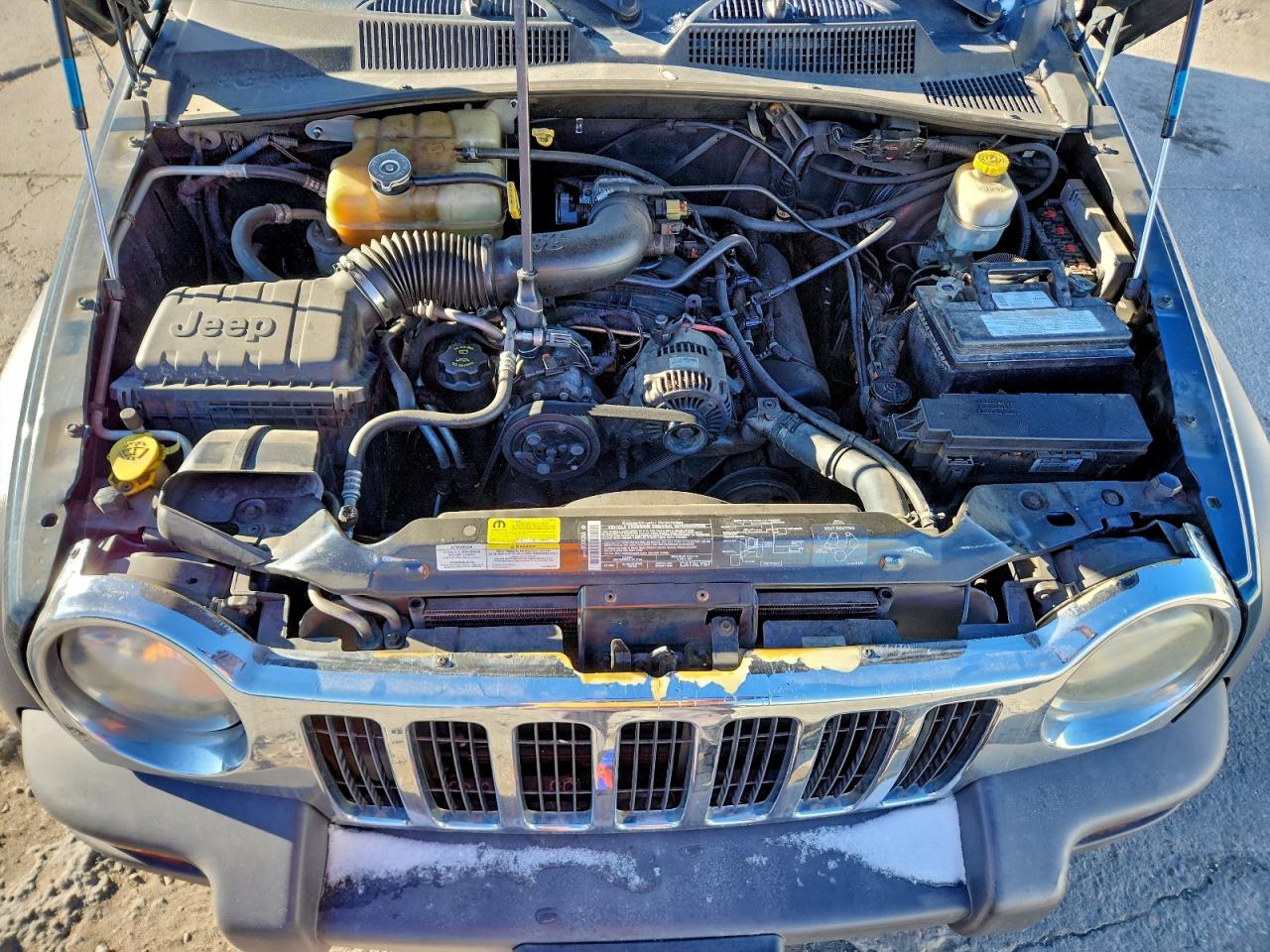 Lot #3303052646 2004 JEEP LIBERTY SP