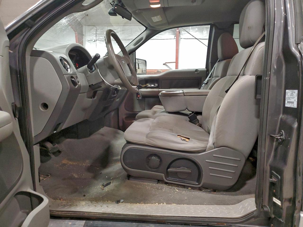 Lot #3303705040 2004 FORD F150