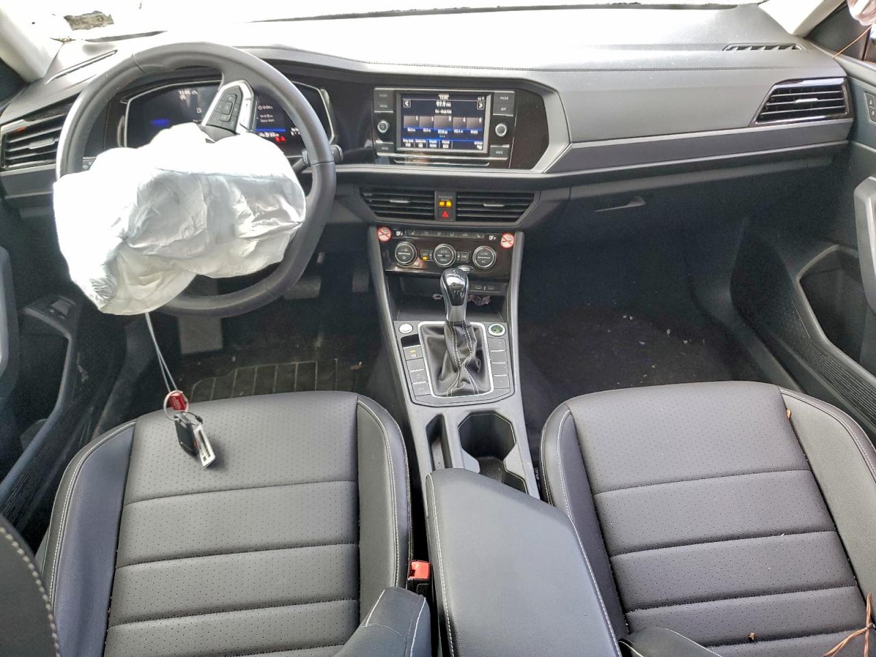 Lot #3311454270 2024 VOLKSWAGEN JETTA