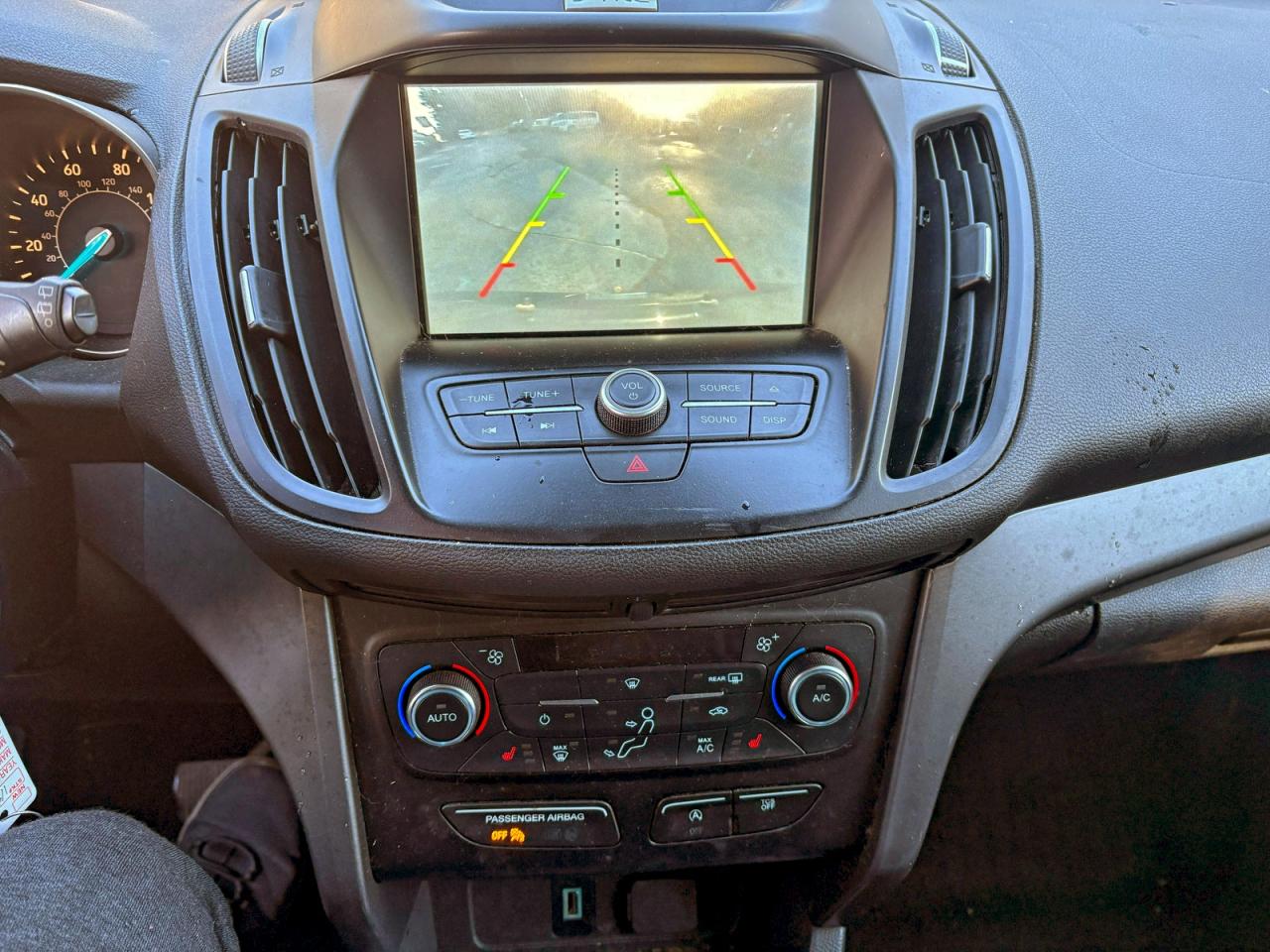 FORD ESCAPE SE