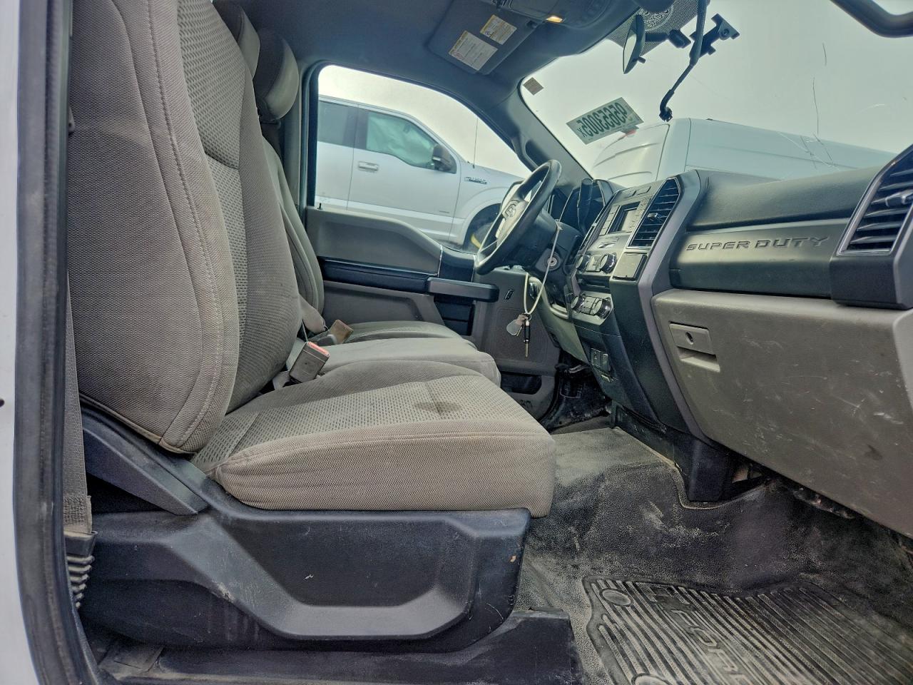 FORD F-550 SUPER DUTY