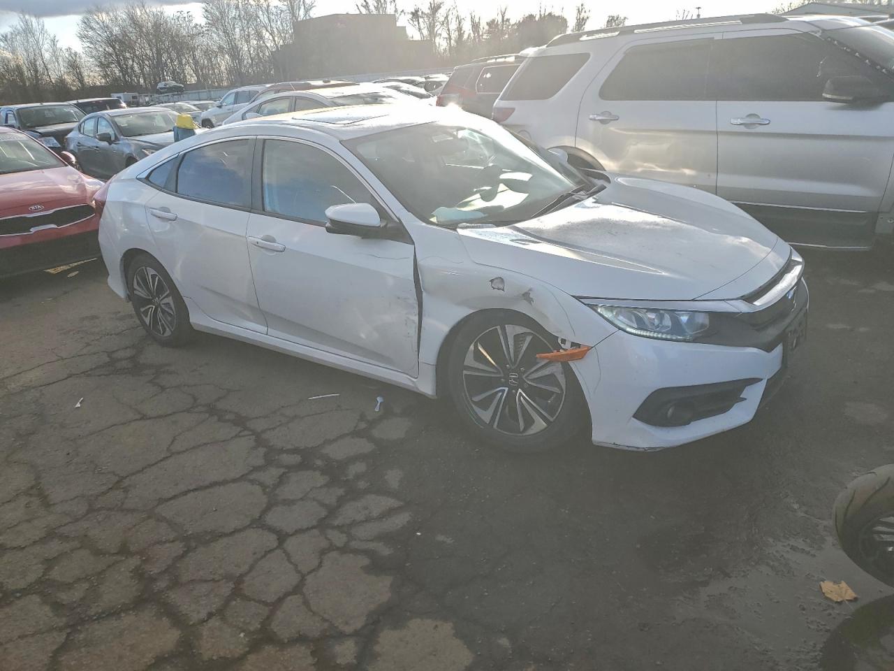 Lot #3305301352 2017 HONDA CIVIC EXL