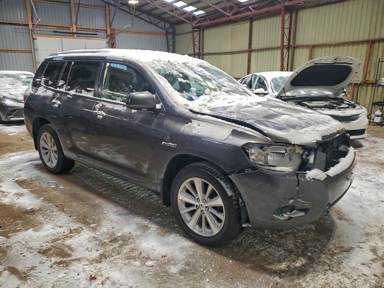 TOYOTA HIGHLANDER HYBRID