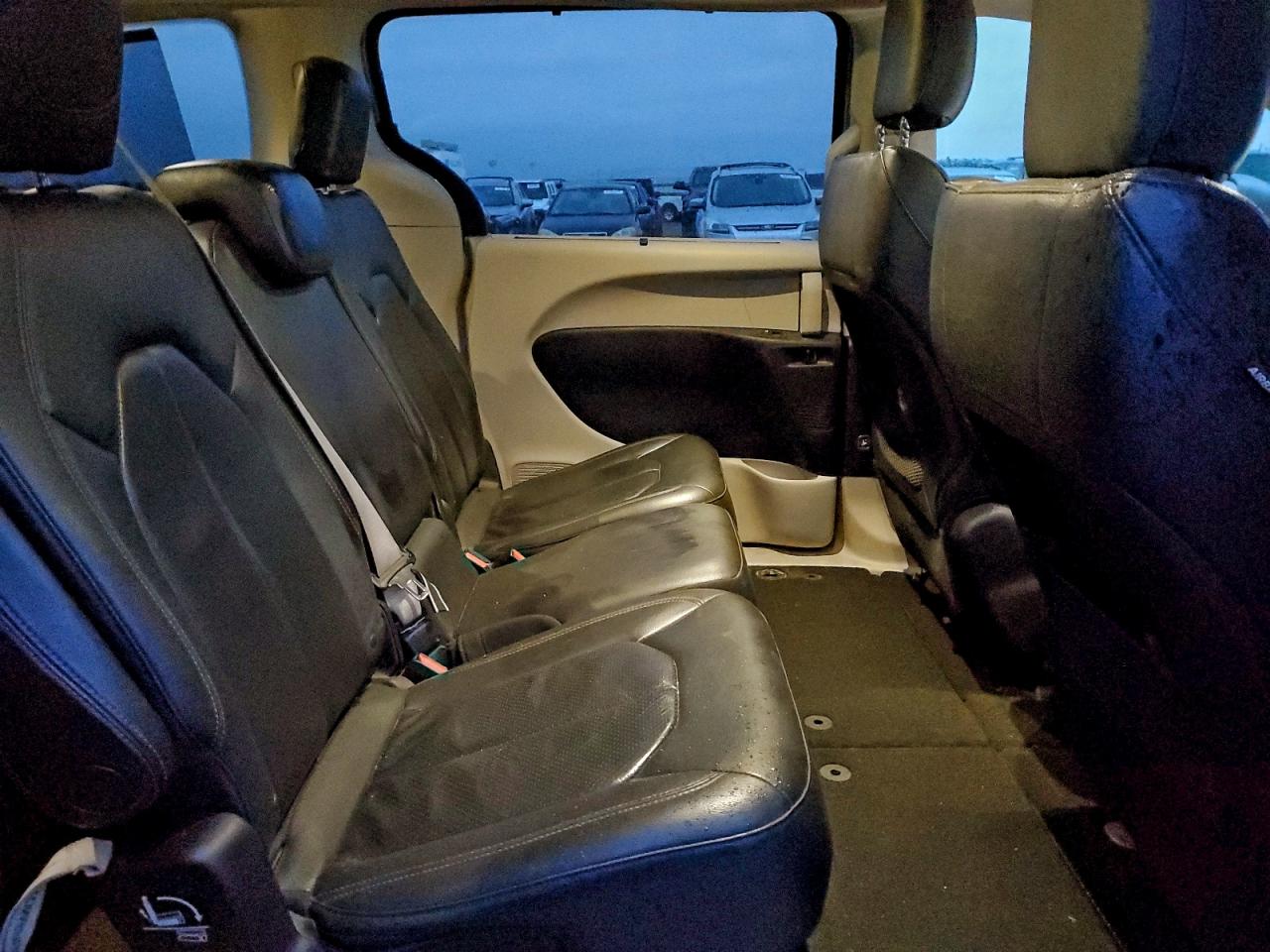 CHRYSLER PACIFICA TOURING L