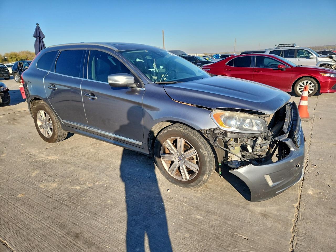 VOLVO XC60 T5 INSCRIPTION