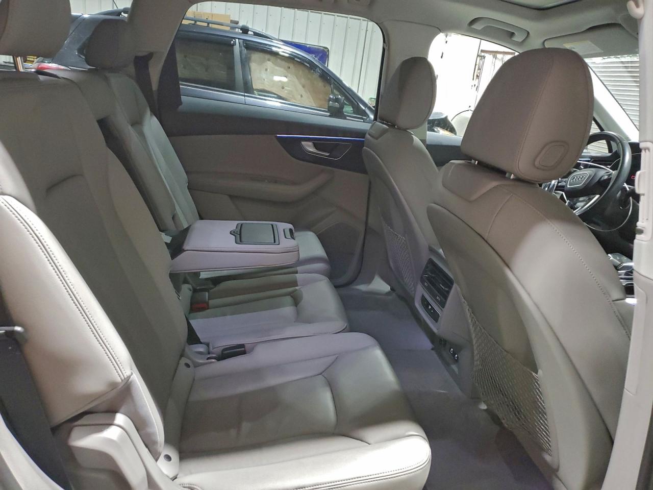 AUDI Q7 PREMIUM PLUS