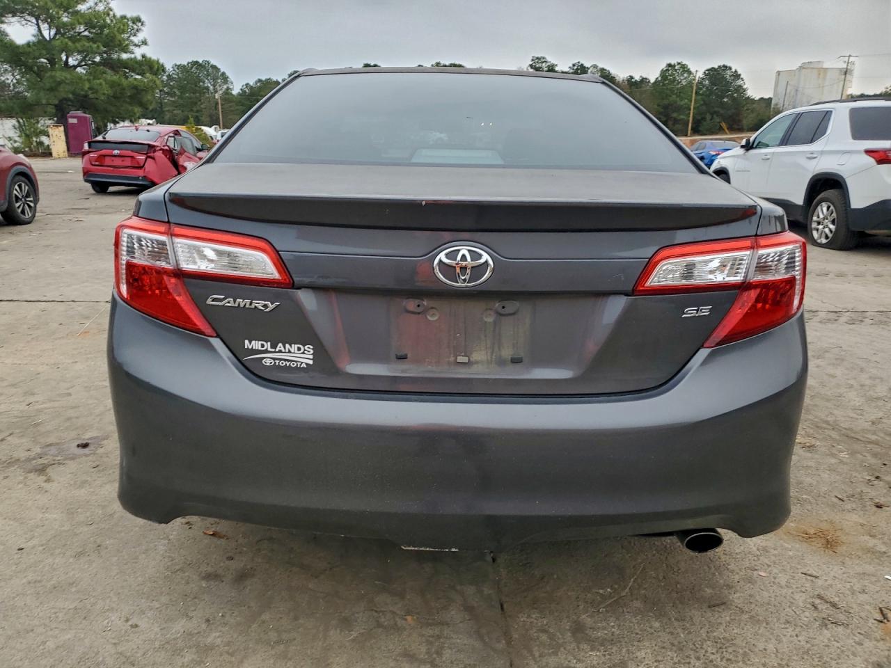 TOYOTA CAMRY BASE