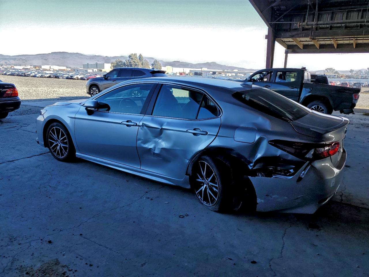 TOYOTA CAMRY SE NIGHT SHADE