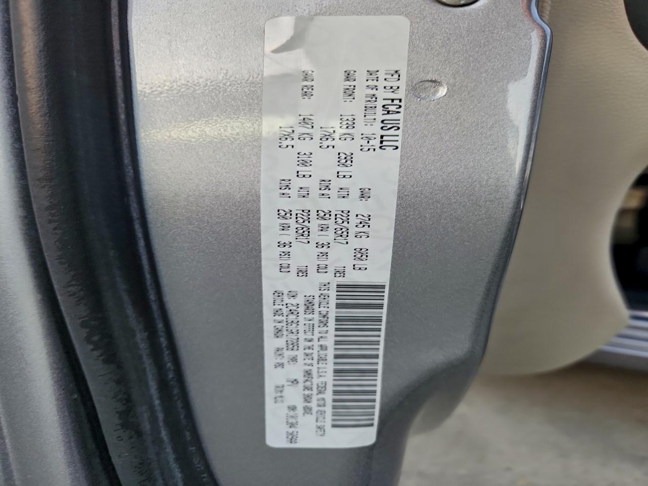 Lot #3315668785 2016 CHRYSLER TOWN & COU