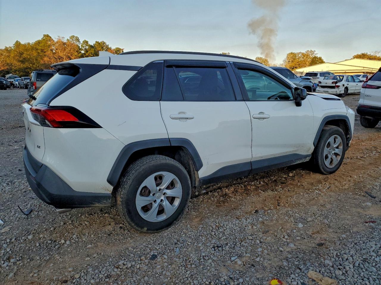 TOYOTA RAV4 LE