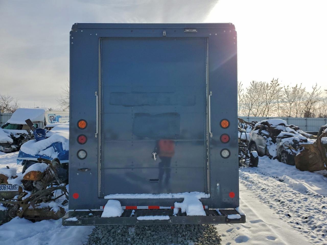 Lot #3309285621 2020 FORD F59