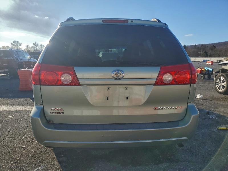 2008 TOYOTA SIENNA XLE #3312467623