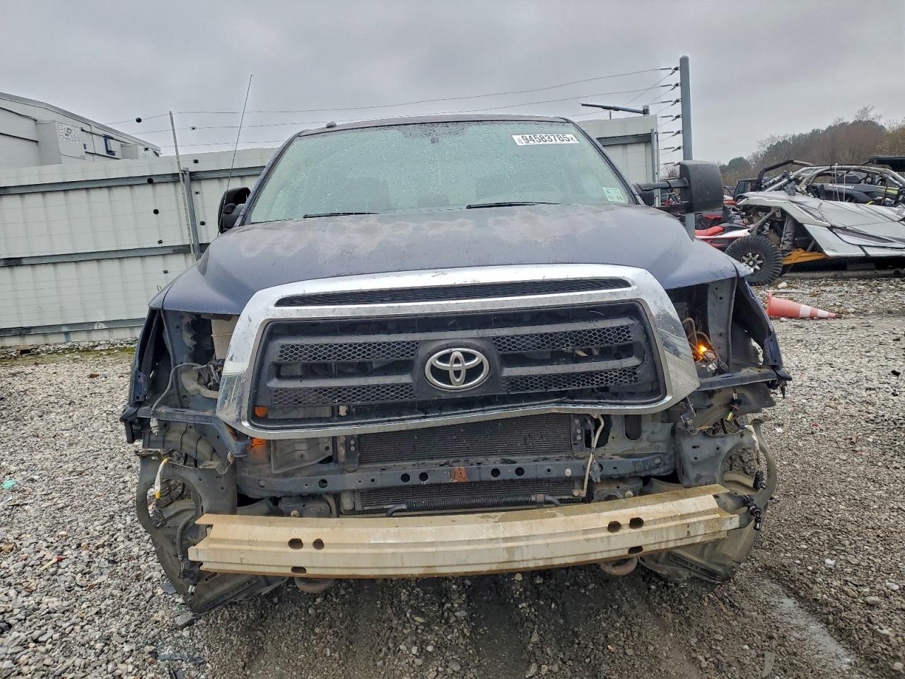 TOYOTA TUNDRA CREWMAX SR5