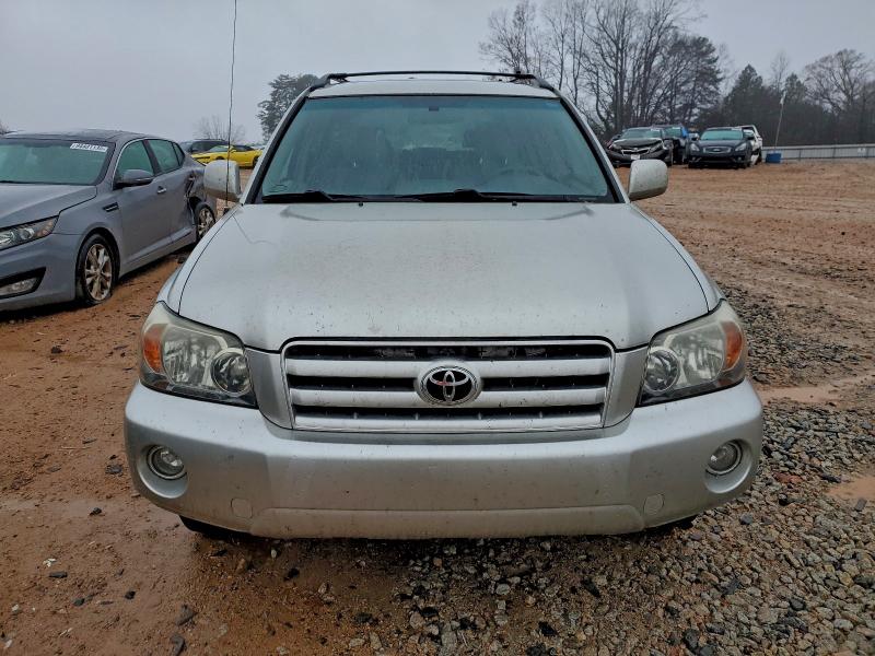 2005 TOYOTA HIGHLANDER #3302659037