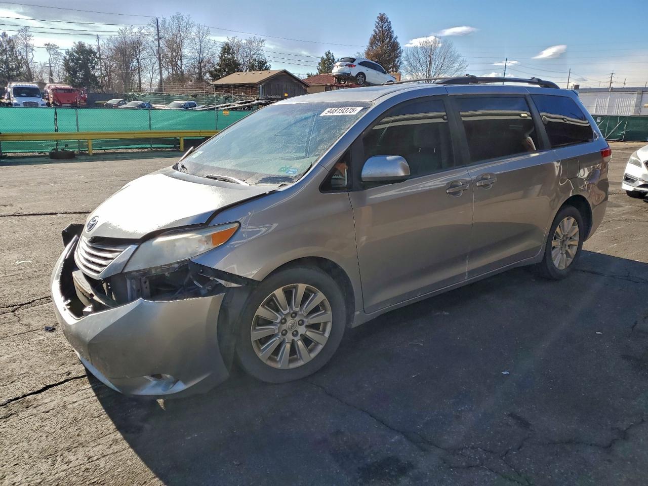 TOYOTA SIENNA XLE