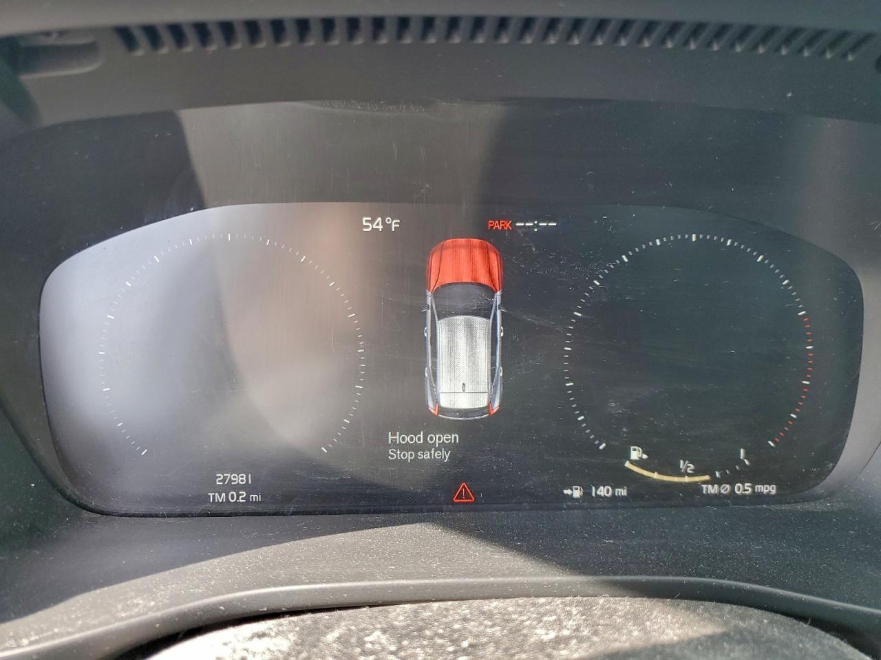 VOLVO XC40 T5 MOMENTUM