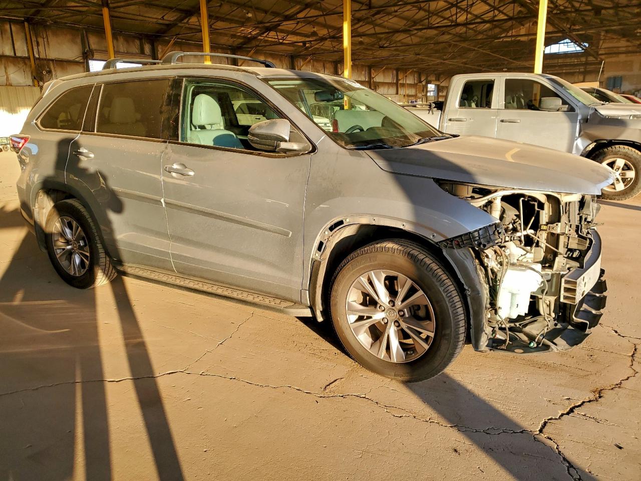 TOYOTA HIGHLANDER XLE