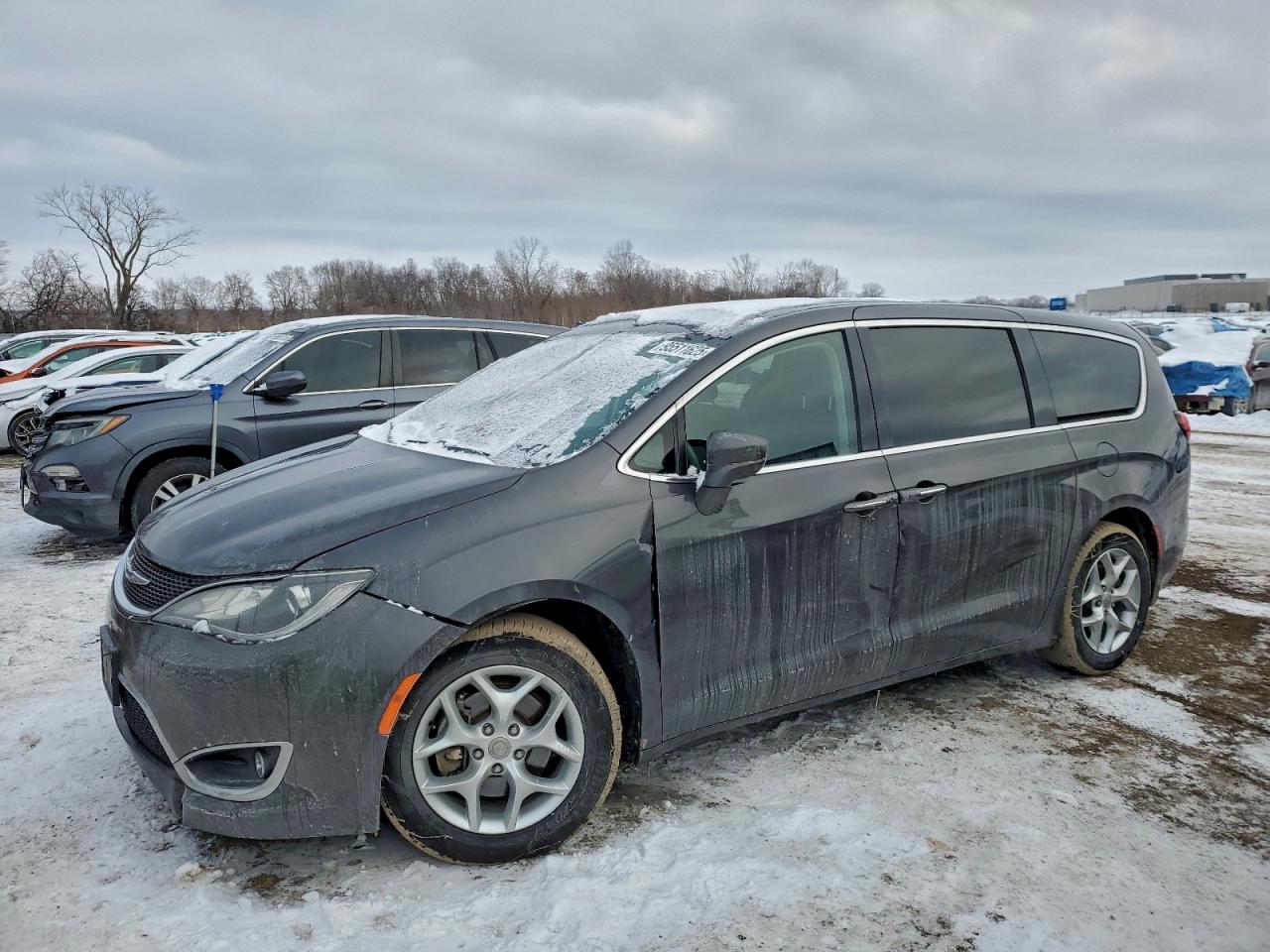 CHRYSLER PACIFICA TOURING PLUS