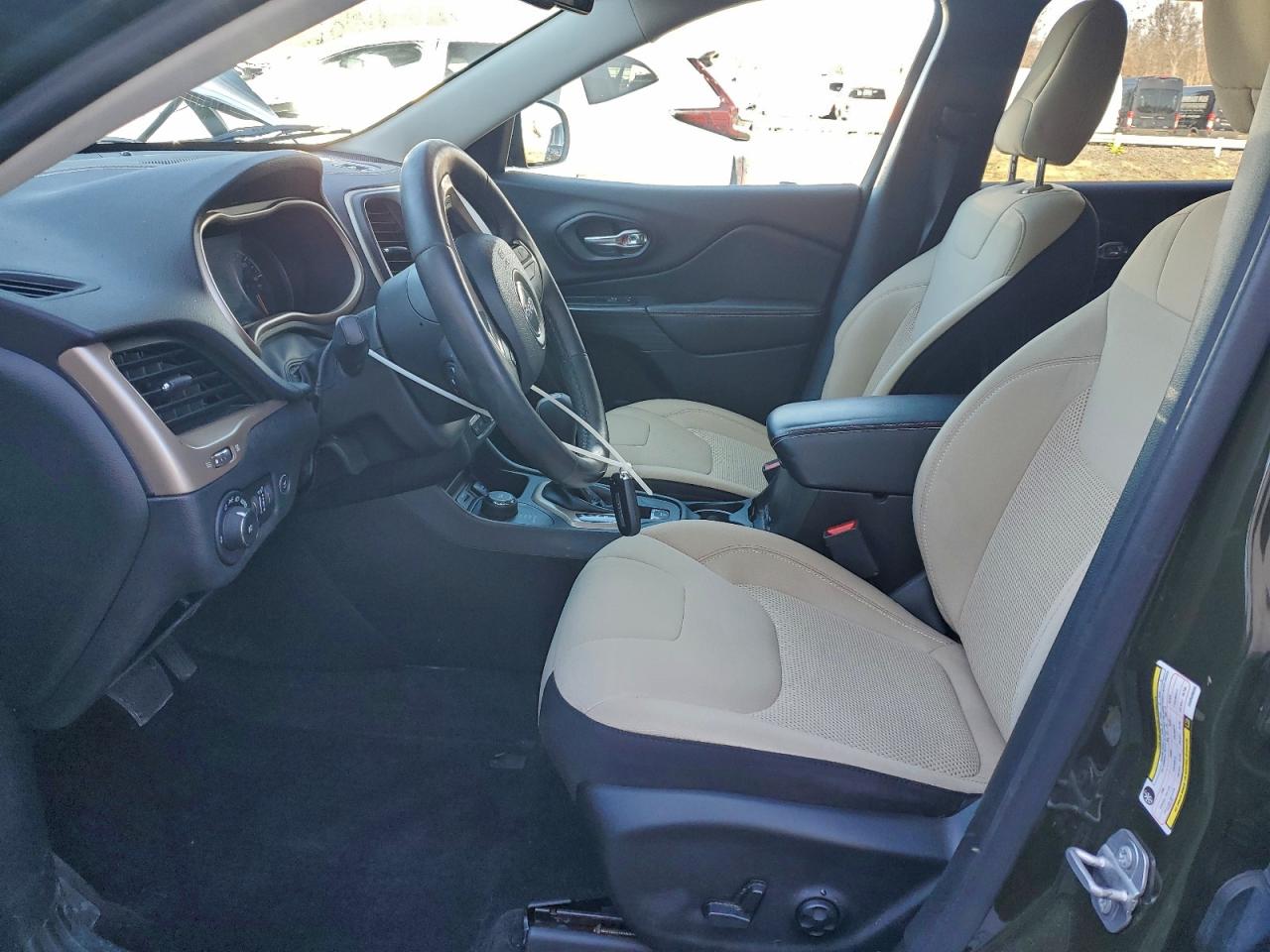 JEEP GRAND CHEROKEE LATITUDE