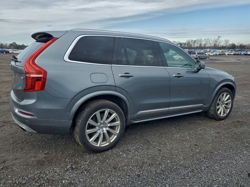 2016 VOLVO XC90 T8 #3304779950