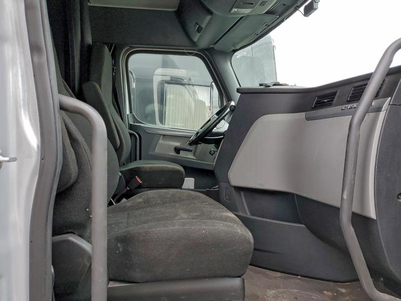 2019 FREIGHTLINER CASCADIA 1 #3312322771