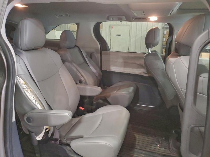 2023 TOYOTA SIENNA XLE #3316951103