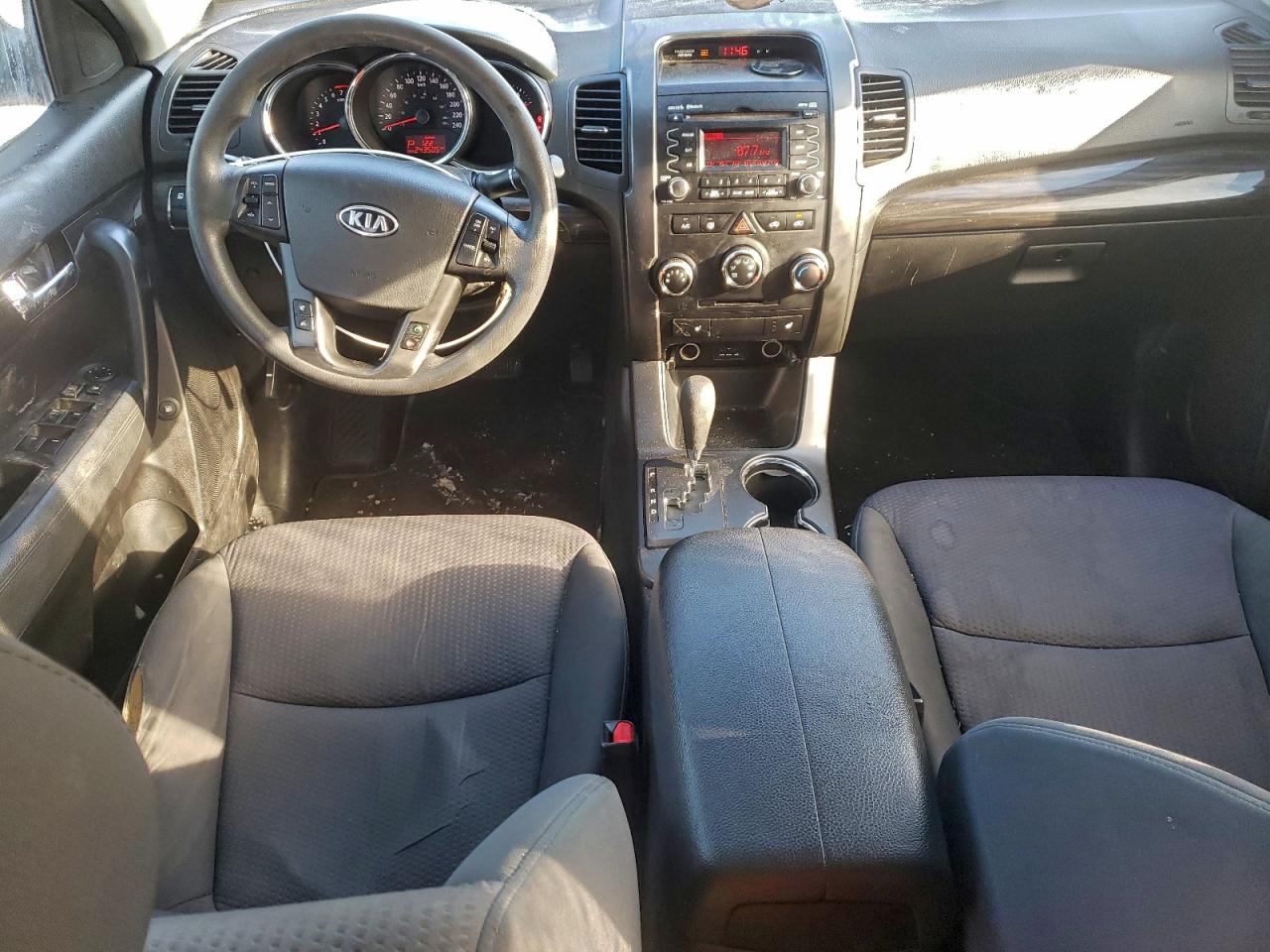 KIA SORENTO LX