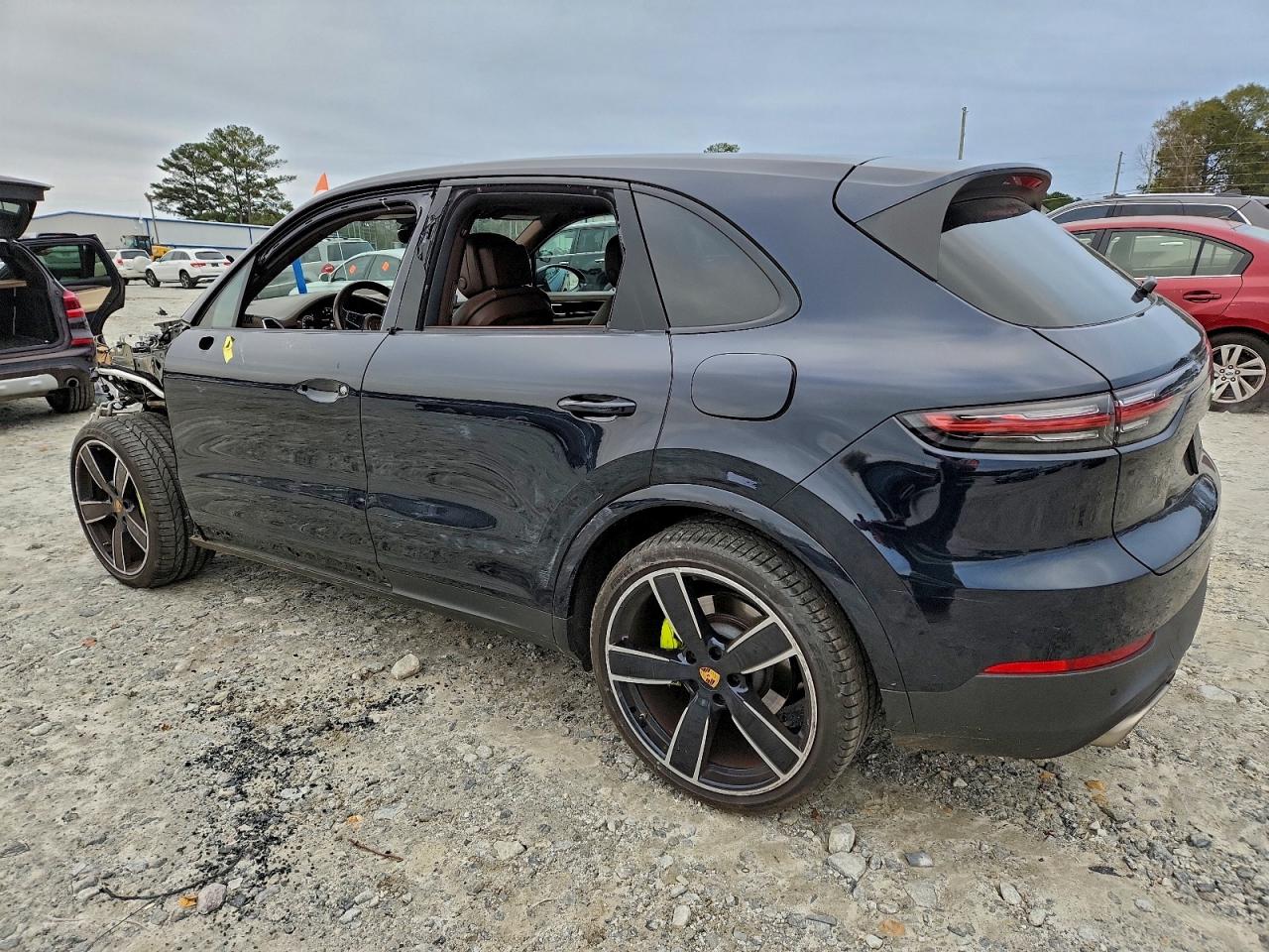 PORSCHE CAYENNE E-HYBRID