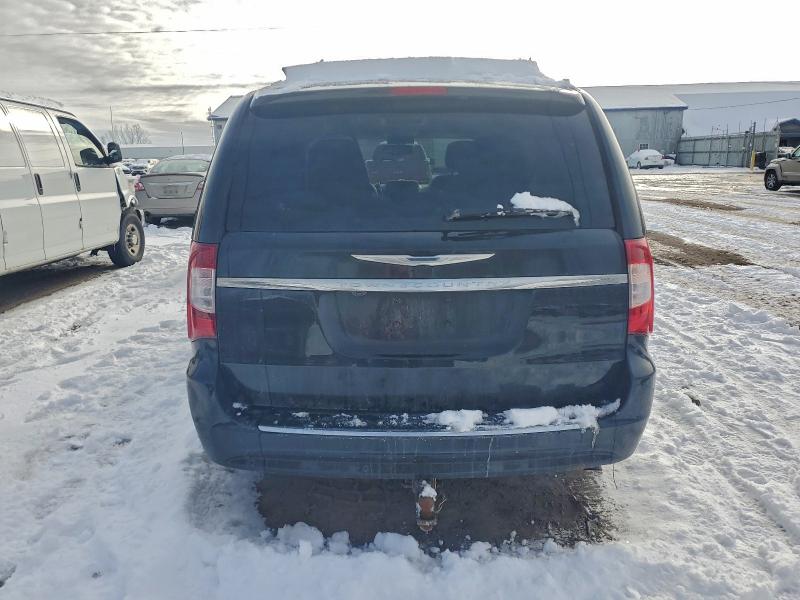 2016 CHRYSLER TOWN & COU #3301833334