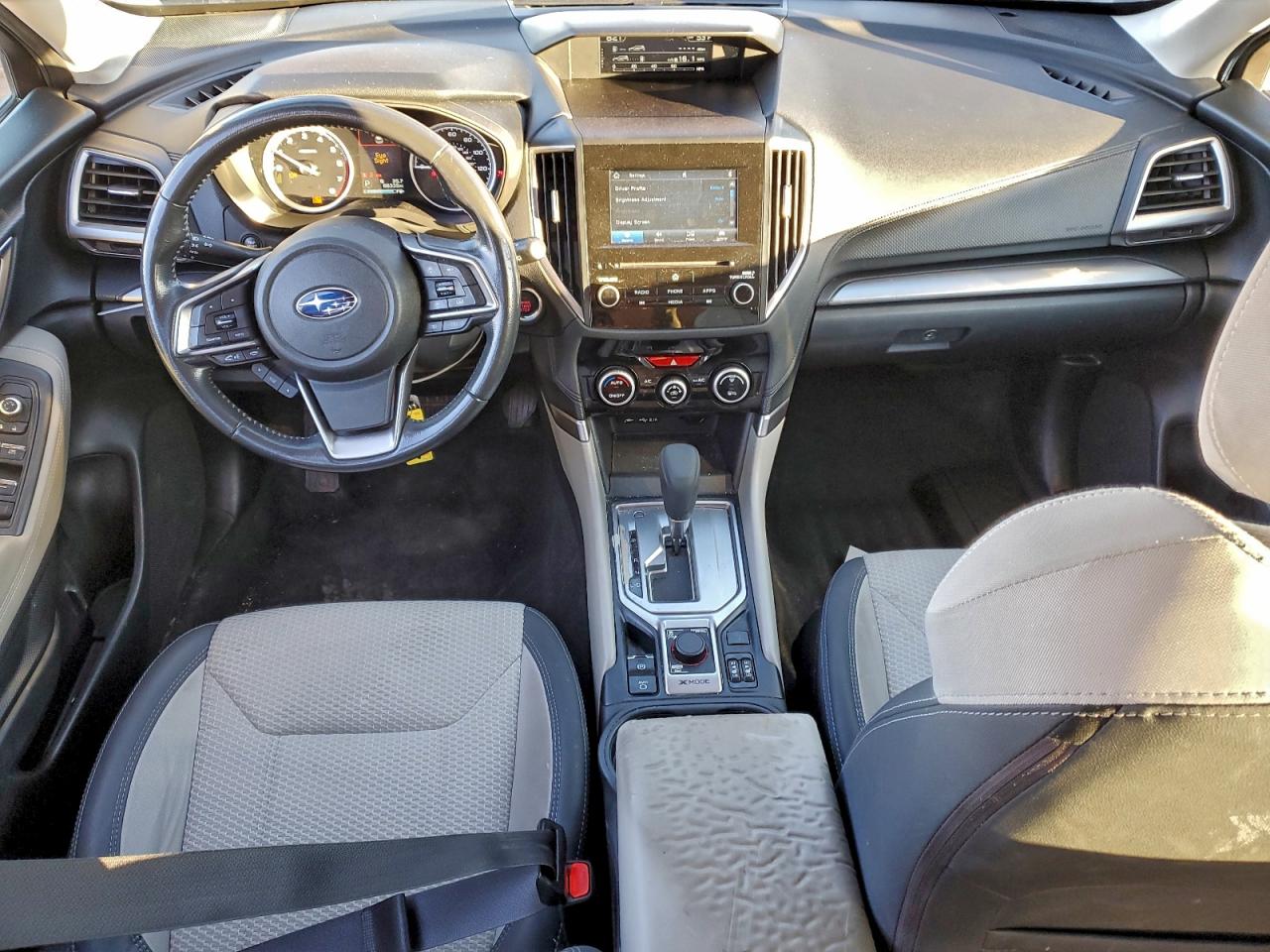 SUBARU FORESTER PREMIUM