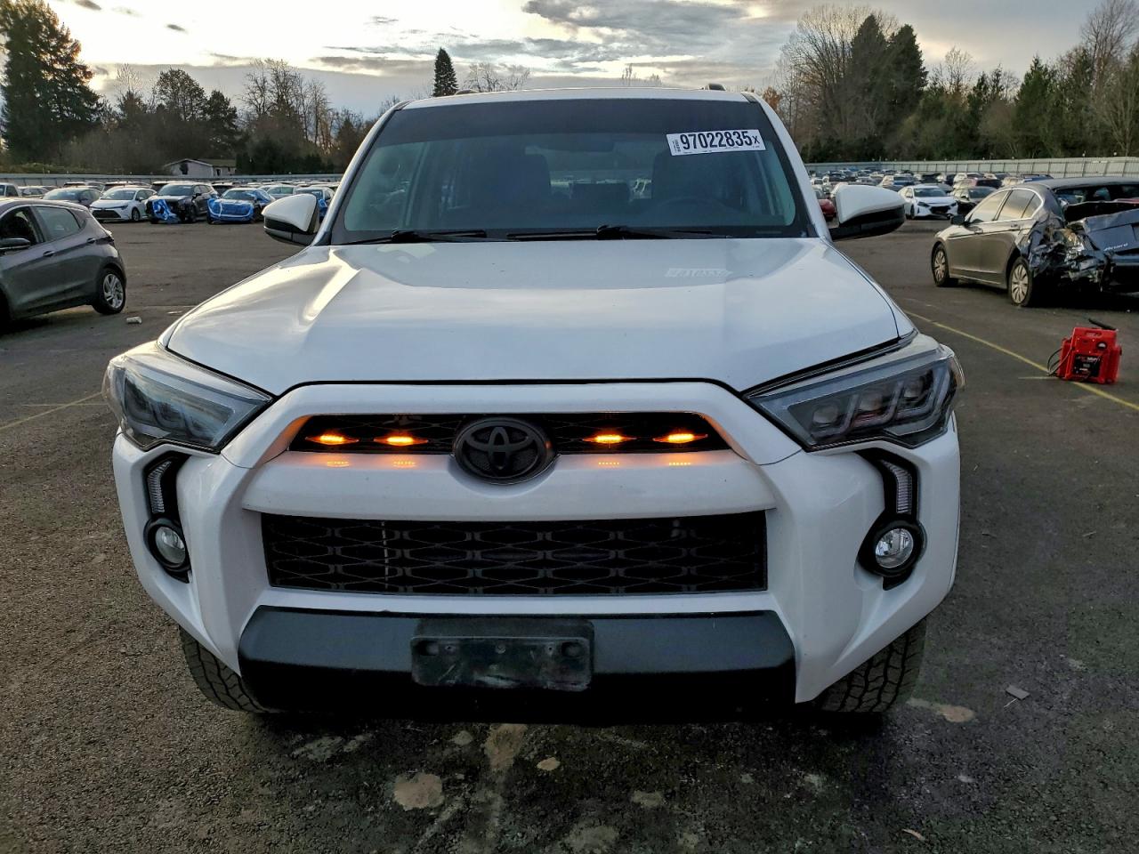 TOYOTA 4RUNNER SR5/SR5 PREMIUM