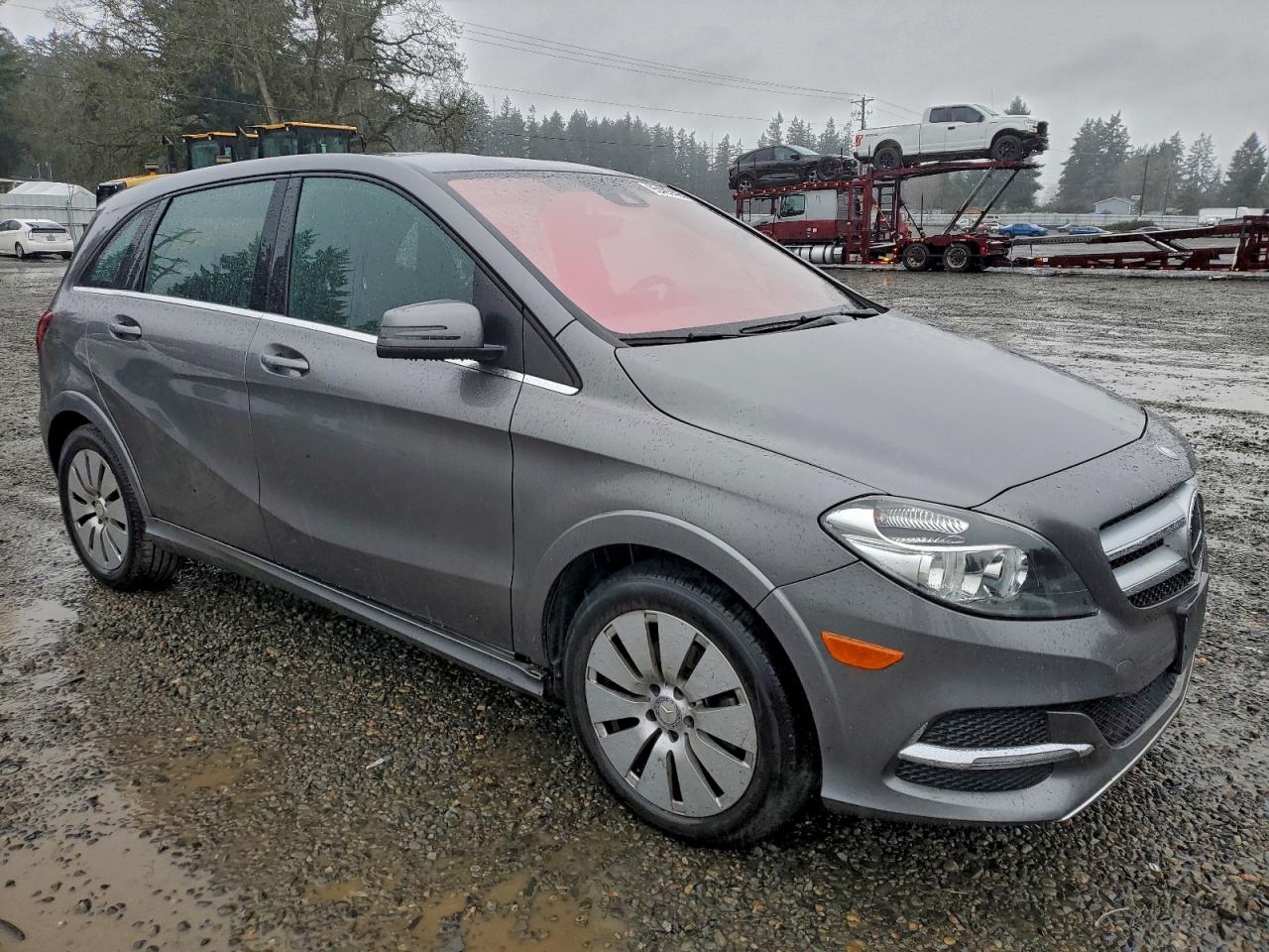 MERCEDES-BENZ B-CLASS 250E