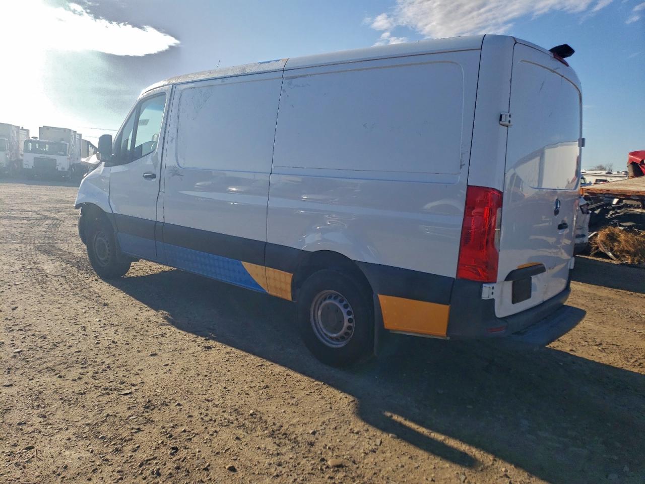 MERCEDES-BENZ SPRINTER 2500