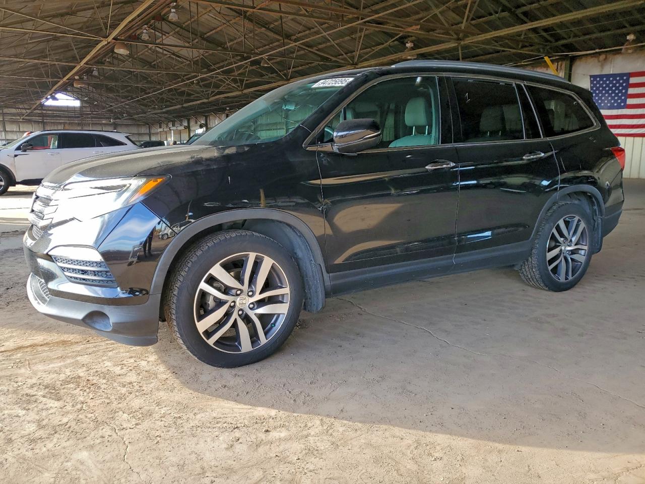 Lot #3315903105 2018 HONDA PILOT TOUR