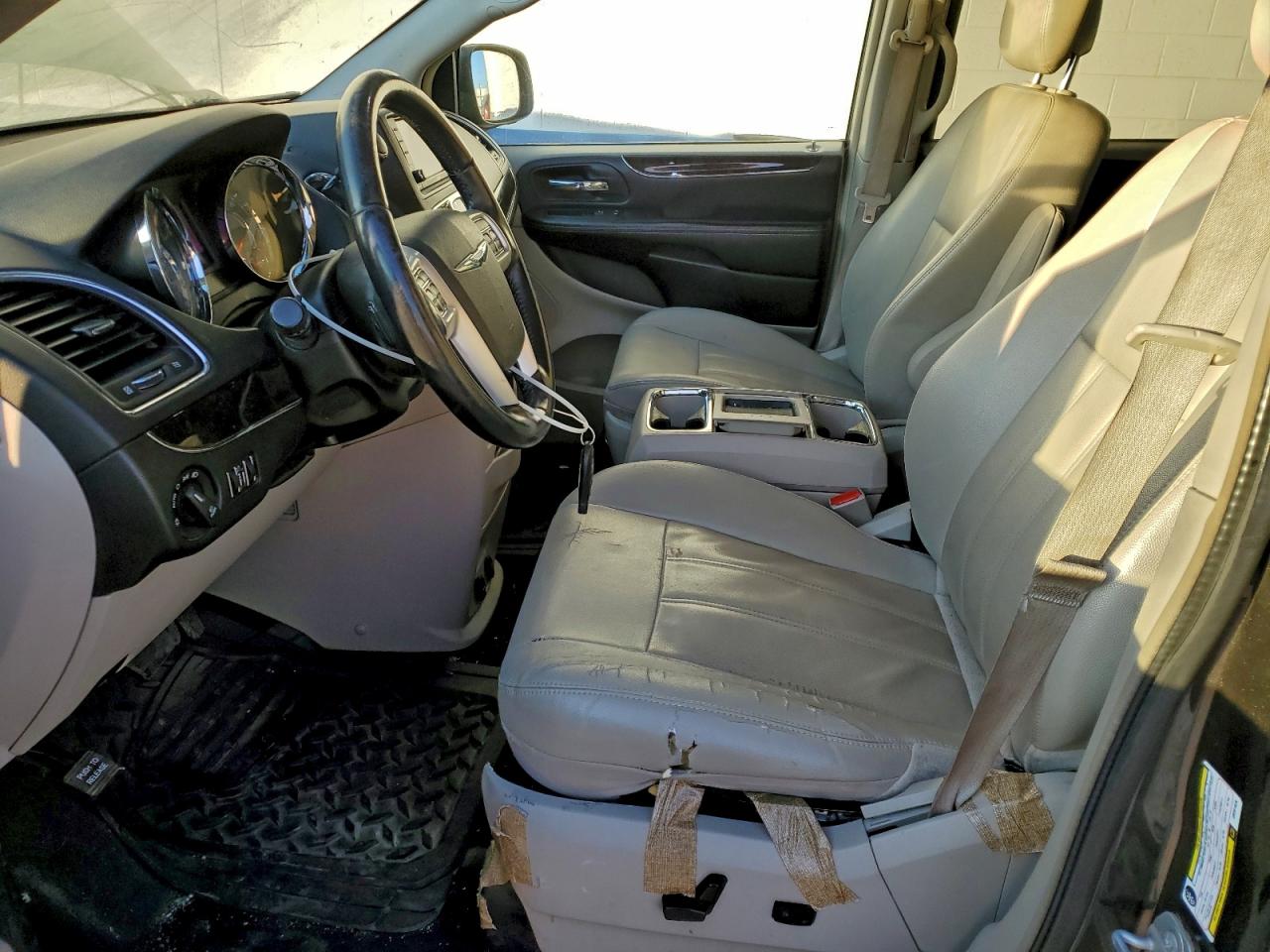 CHRYSLER TOWN & COUNTRY TOURING