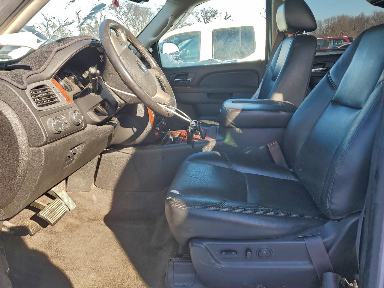 CHEVROLET SUBURBAN K1500 LTZ