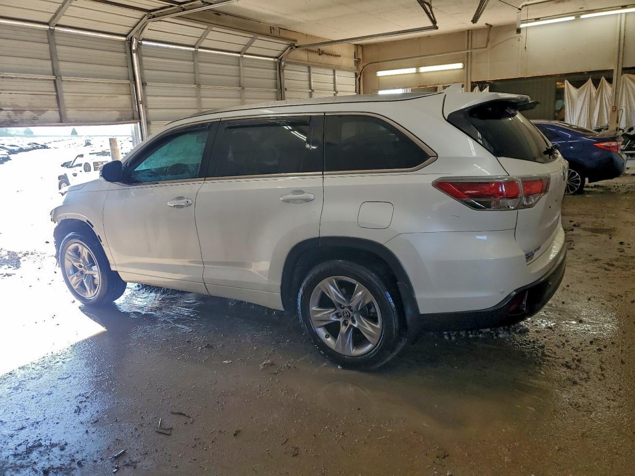 TOYOTA HIGHLANDER LIMITED