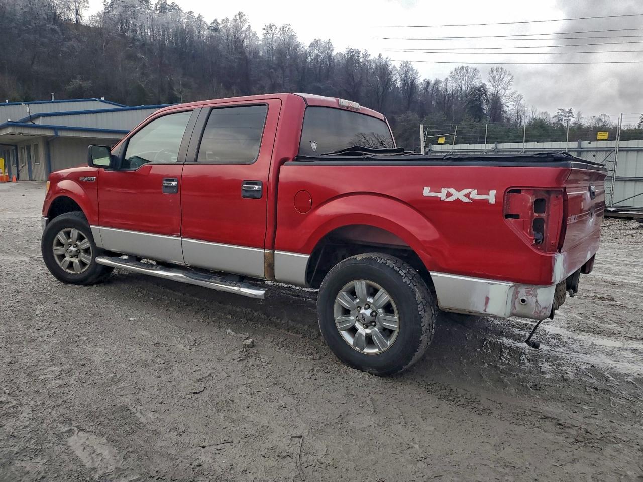 FORD F-150 SUPERCREW