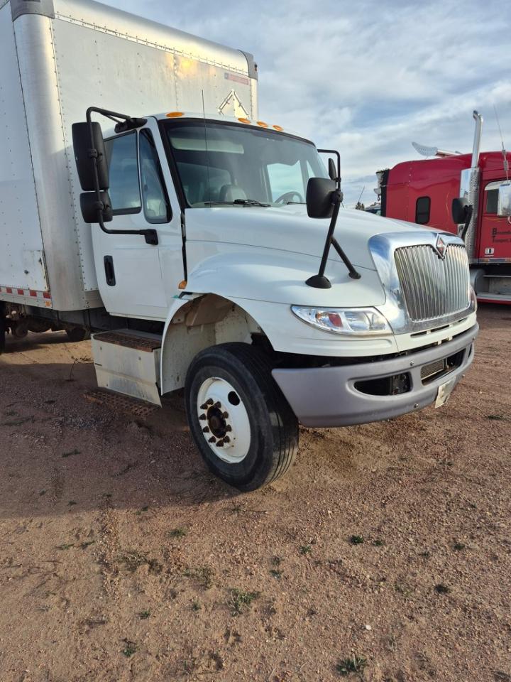 Lot #3305599103 2015 INTERNATIONAL 4000 4300