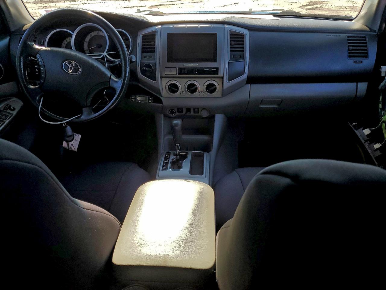 TOYOTA TACOMA DOUBLE CAB