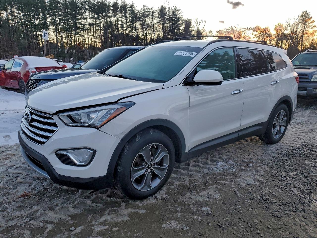 Lot #3310341963 2016 HYUNDAI SANTA FE S