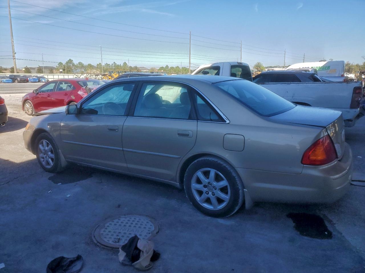 Lot #3315892143 2001 TOYOTA AVALON XL