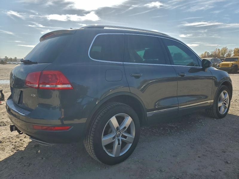 2014 VOLKSWAGEN TOUAREG V6 #3315714353