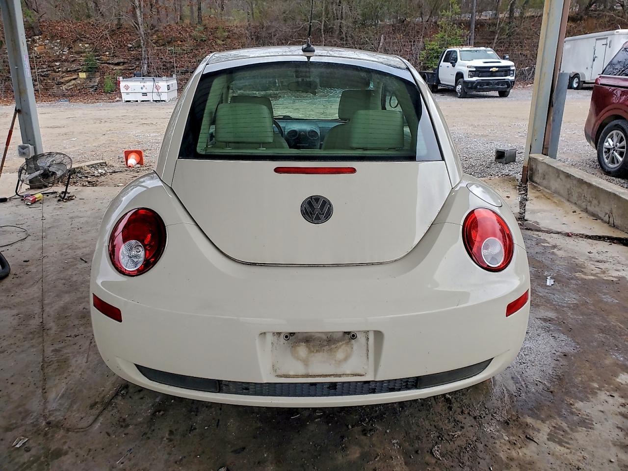Lot #3311703227 2009 VOLKSWAGEN NEW BEETLE