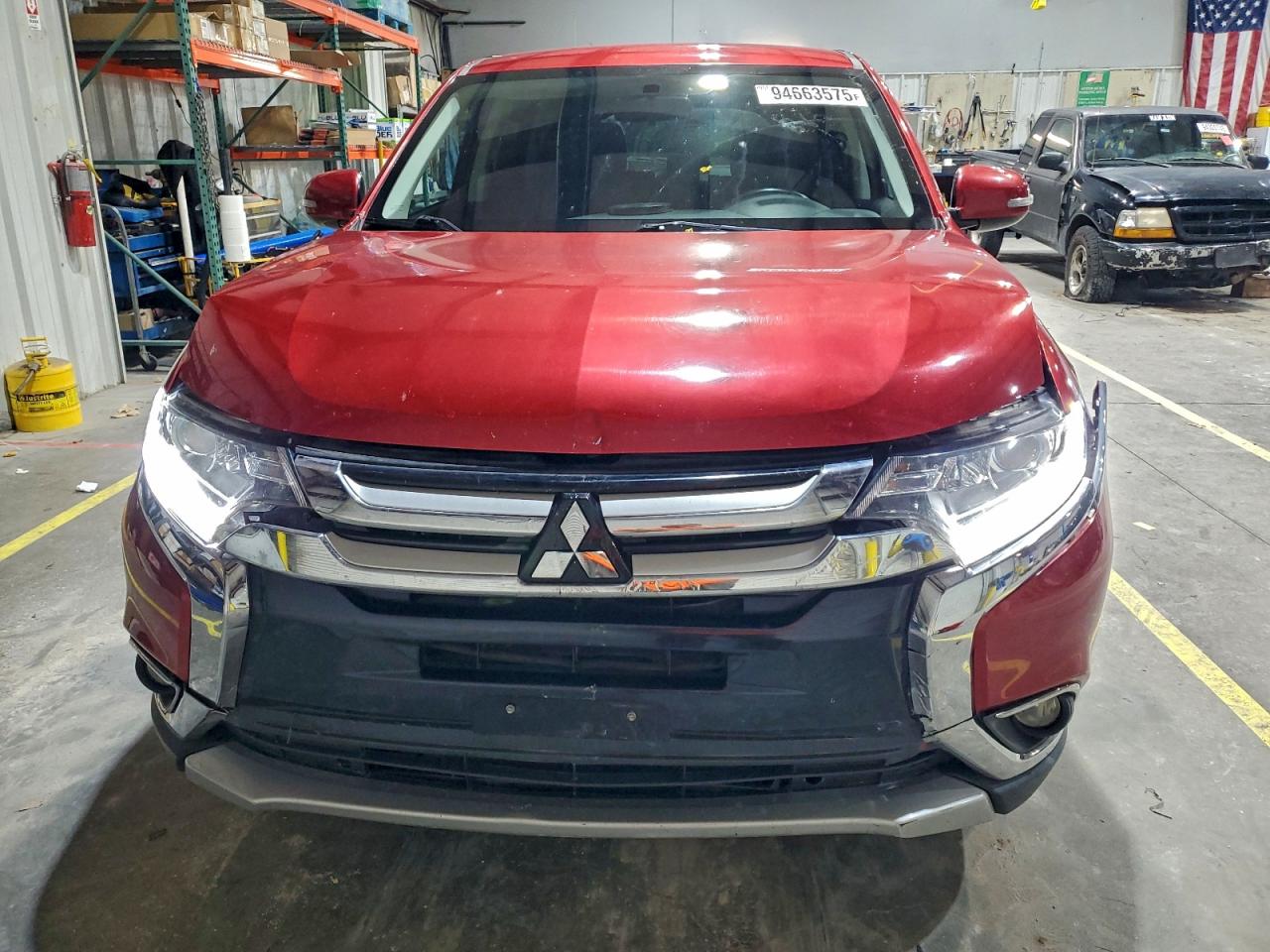 MITSUBISHI OUTLANDER SE