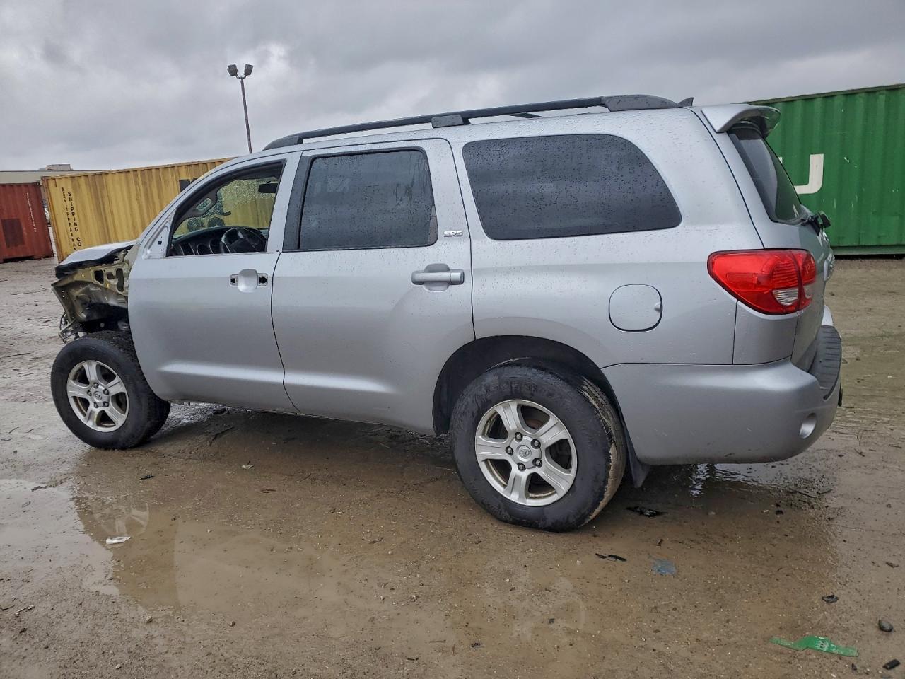 TOYOTA SEQUOIA SR5