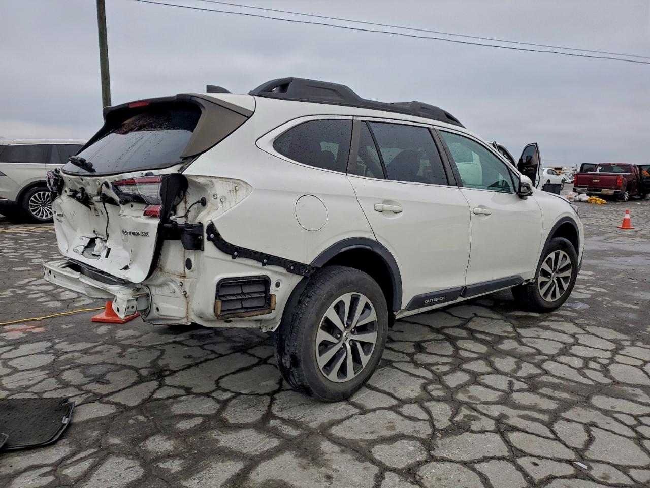 SUBARU OUTBACK PREMIUM