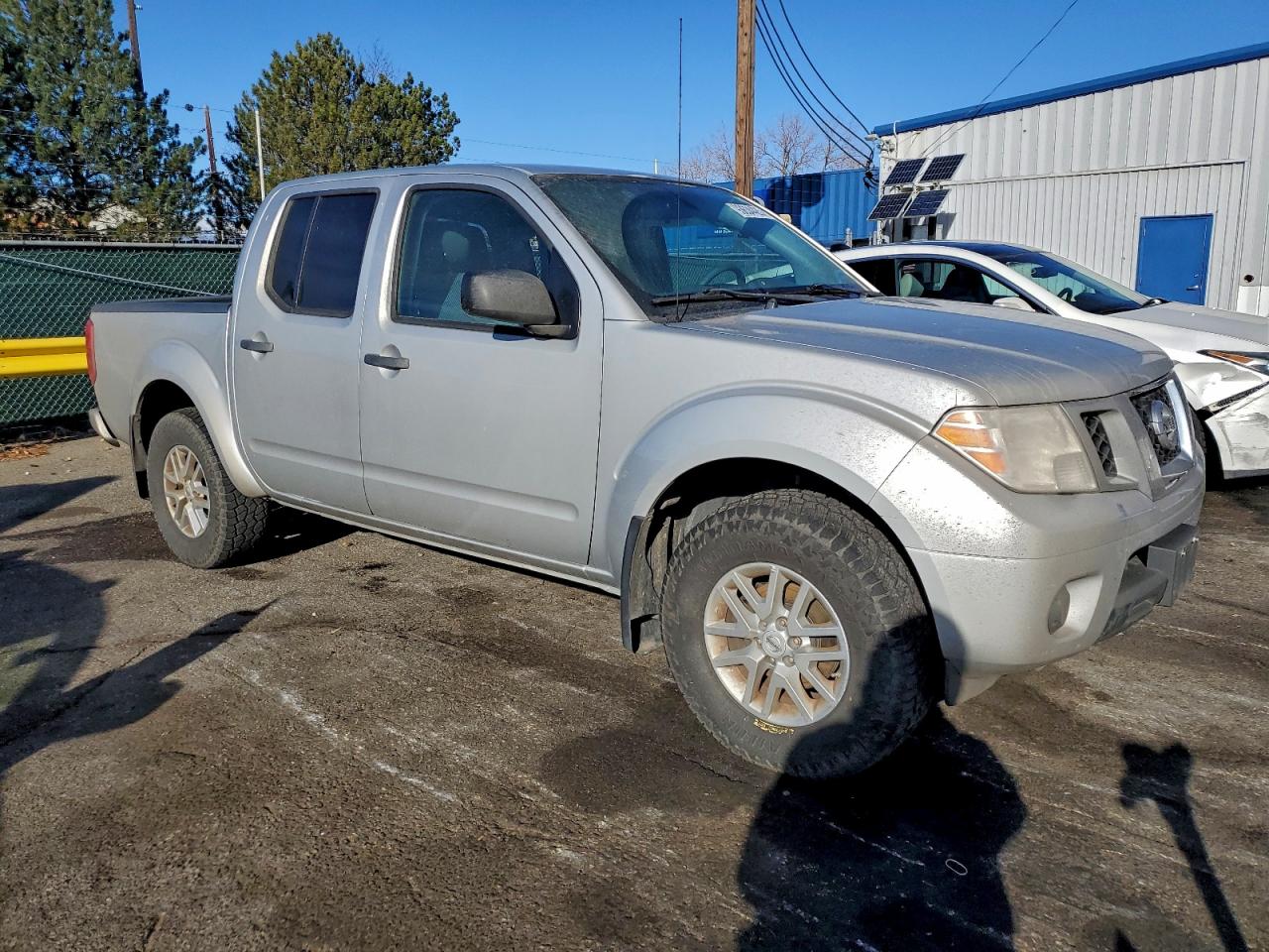 NISSAN FRONTIER S