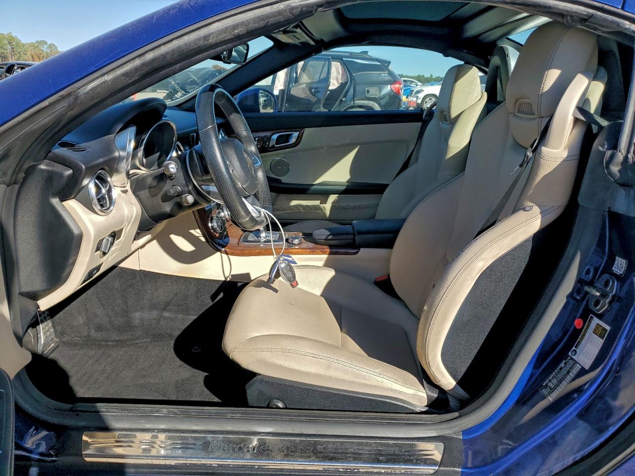 MERCEDES-BENZ SLC-CLASS 300